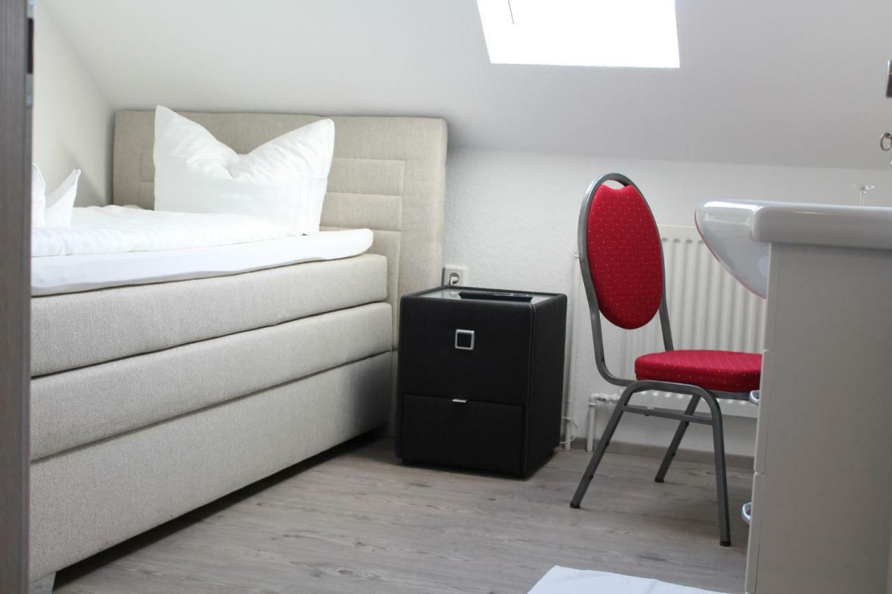 Gastehaus Hubertushof - 24H Check-In Hotel Hausen  Екстериор снимка